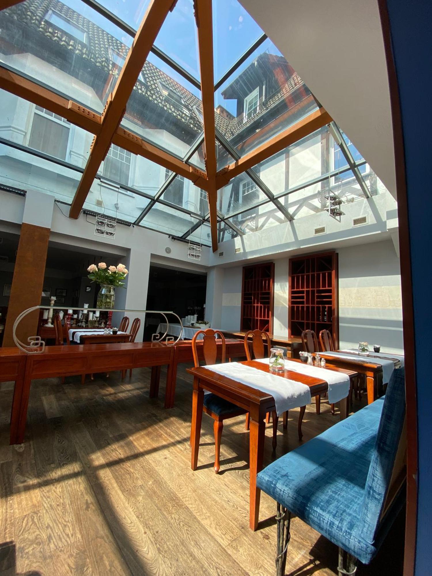 אוסטקה Hotel Rejs מראה חיצוני תמונה