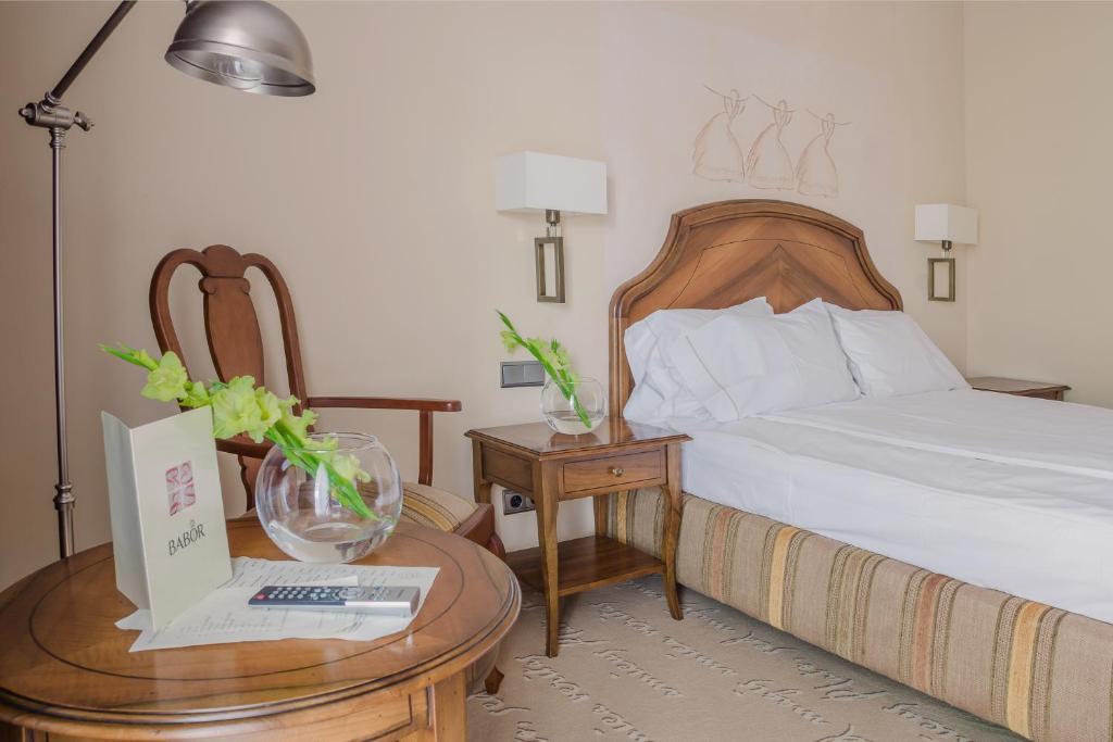 אוסטקה Hotel Rejs חדר תמונה
