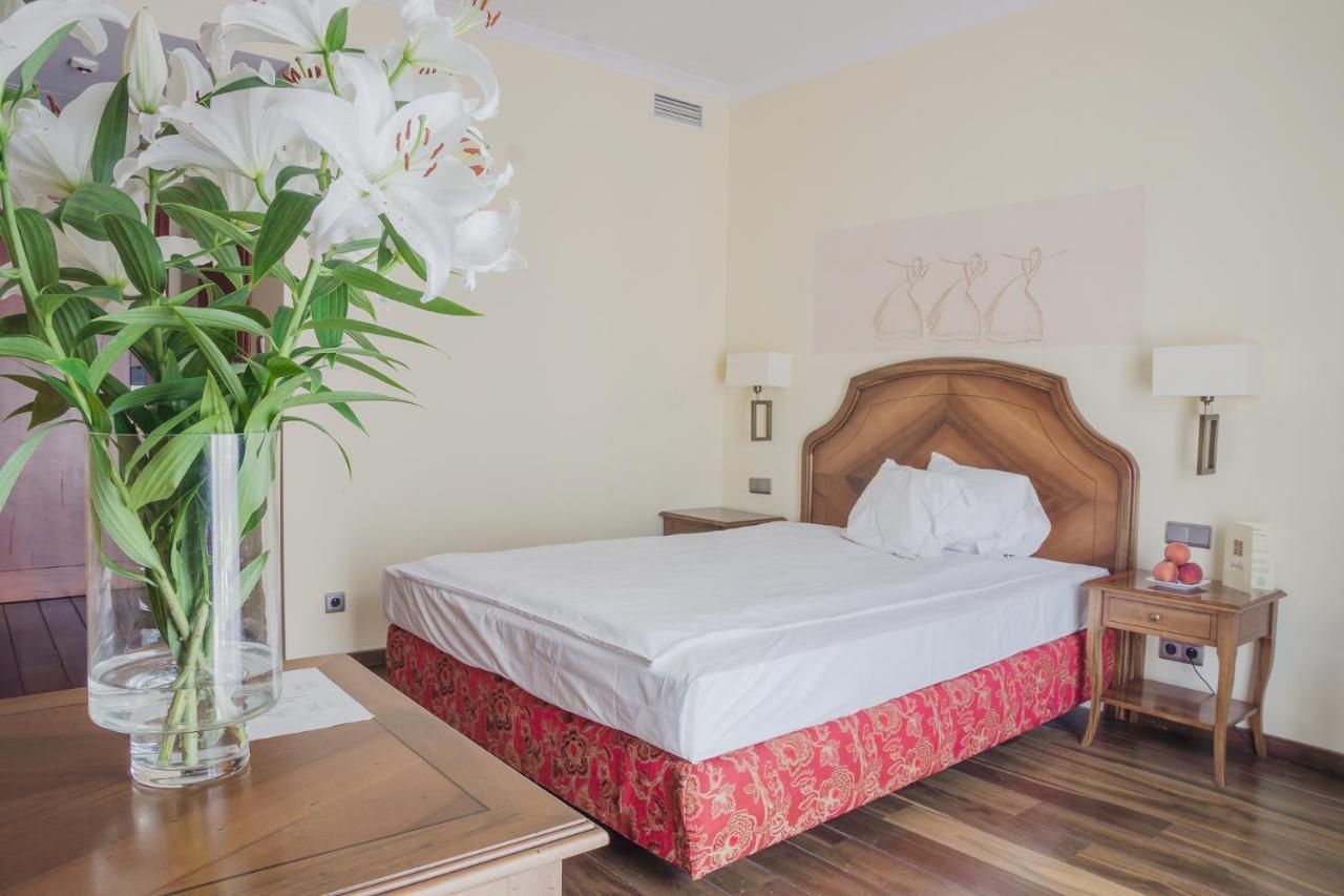 אוסטקה Hotel Rejs חדר תמונה